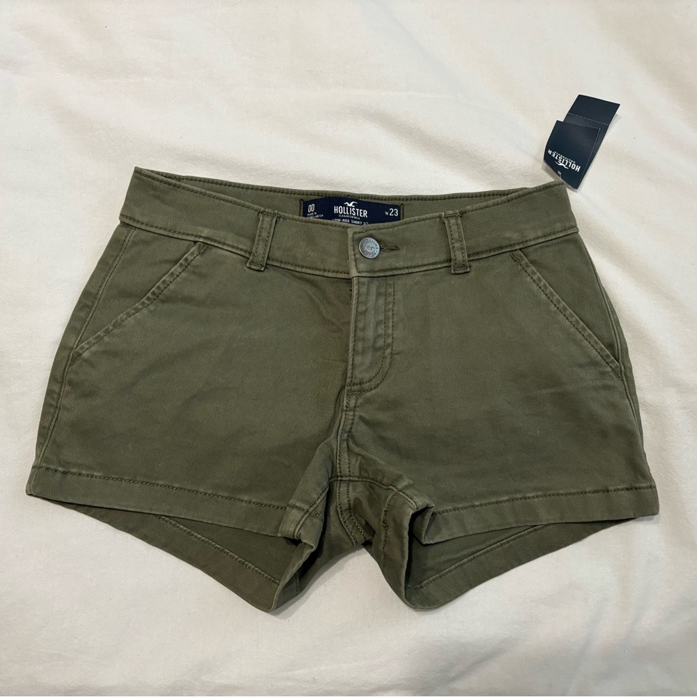 Hollister Low Rise Twill Chino Shorts